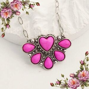 Vintage style fake Turquoise heart shaped Pendant Necklace in western style